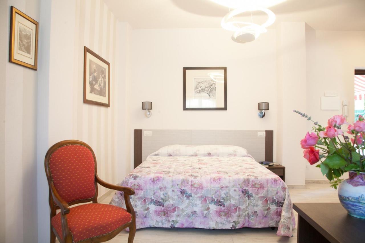 Le Peonie Bed and Breakfast Peveragno Buitenkant foto